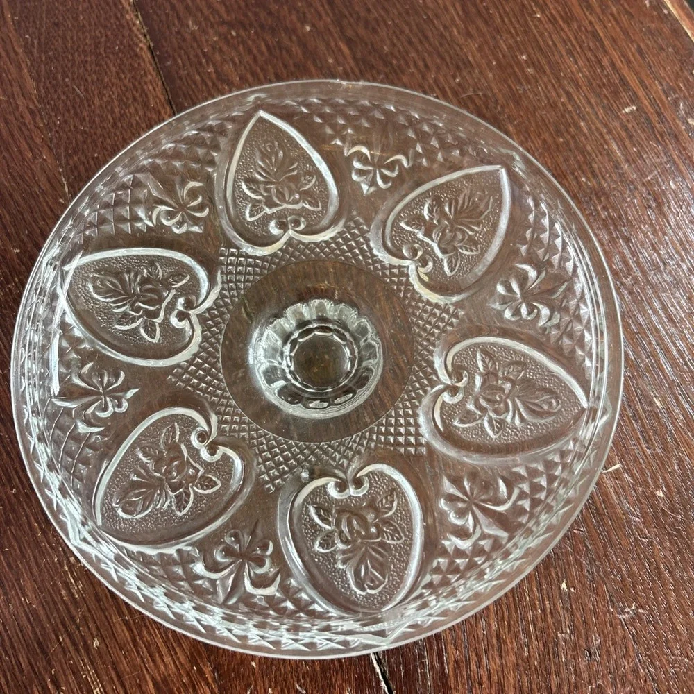 Vintage KIG Malaysia Candy Dish Clear Pressed Glass Hearts and Roses w/ Lid Chip